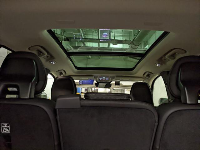 Photo of 2025 White Pearl Volvo XC90 Plug-In Hybrid