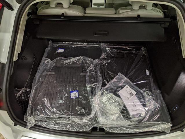 Photo of 2025 White Pearl Volvo XC60 Plug-In Hybrid