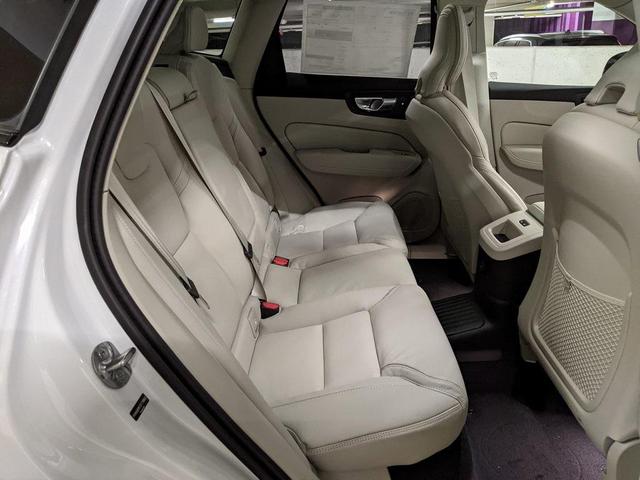 Photo of 2025 White Pearl Volvo XC60 Plug-In Hybrid