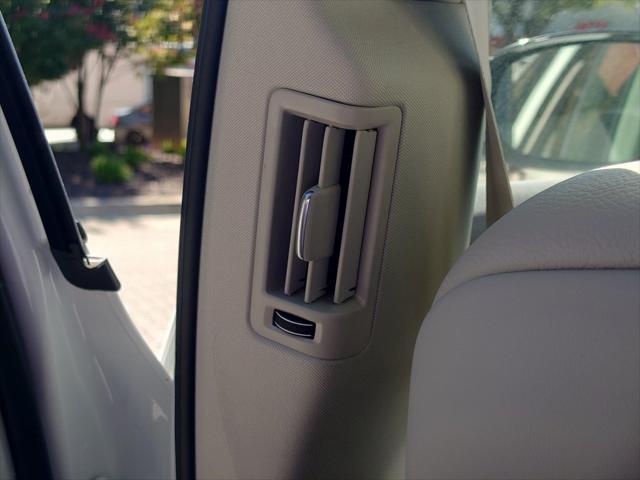 Photo of 2025 White Pearl Volvo XC60