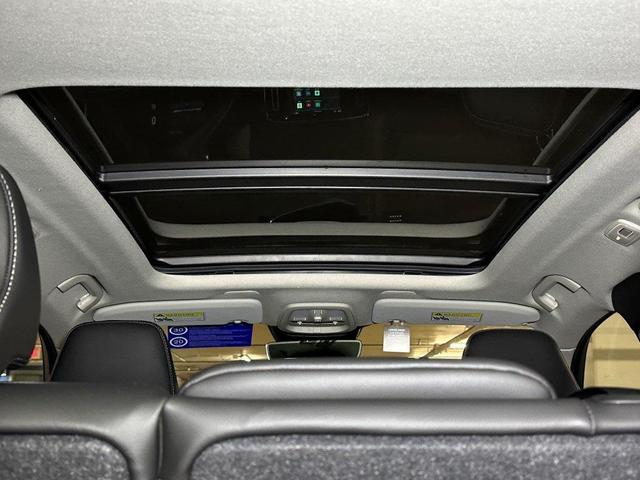 Photo of 2025 Cloud Volvo XC40
