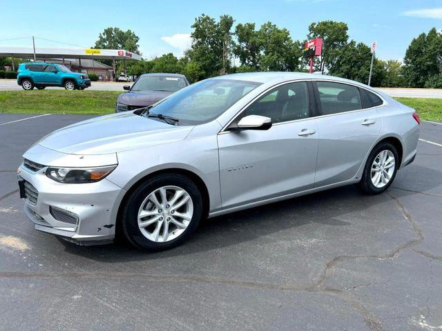 Photo of 2018 Silver Ice Metallic Chevrolet Malibu