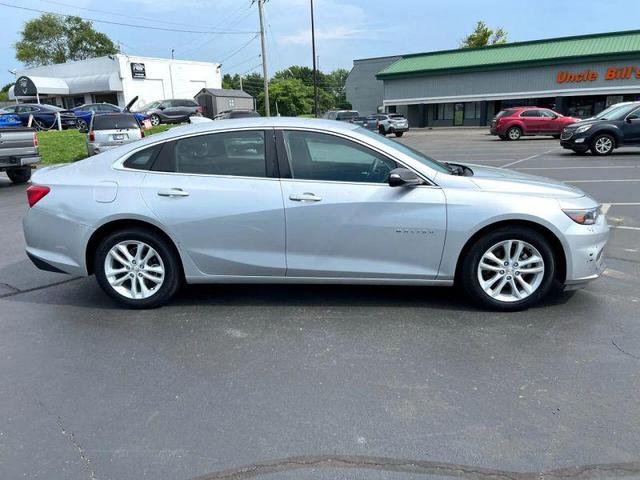 Photo of 2018 Silver Ice Metallic Chevrolet Malibu
