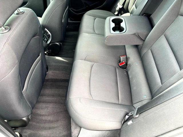 Photo of 2018 Silver Ice Metallic Chevrolet Malibu