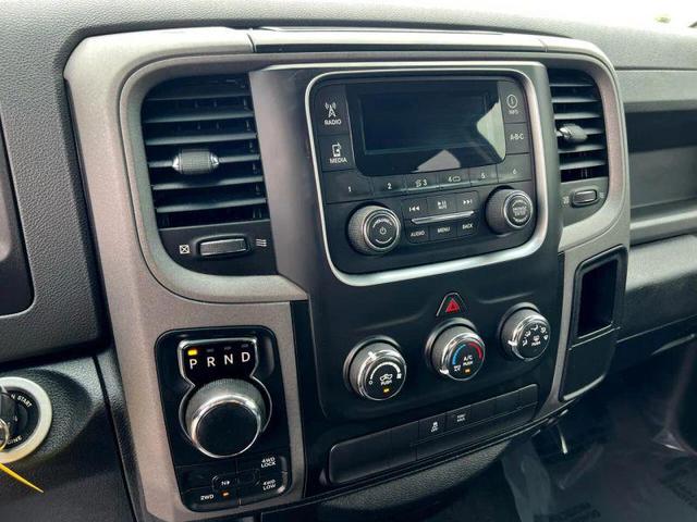 Photo of 2017 Bright White Clearcoat RAM 1500