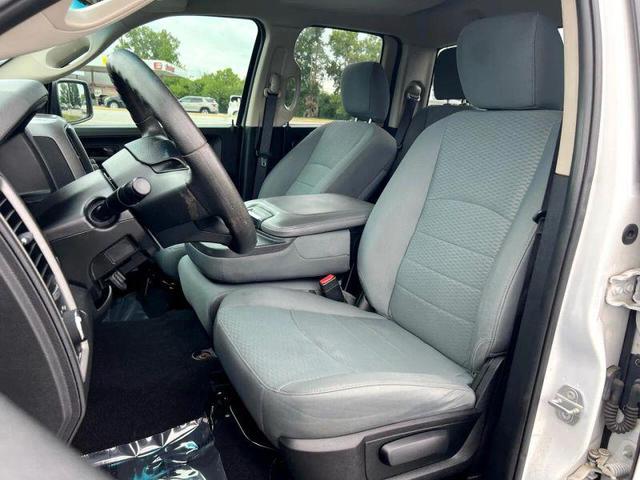 Photo of 2017 Bright White Clearcoat RAM 1500