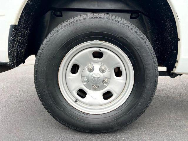 Photo of 2017 Bright White Clearcoat RAM 1500