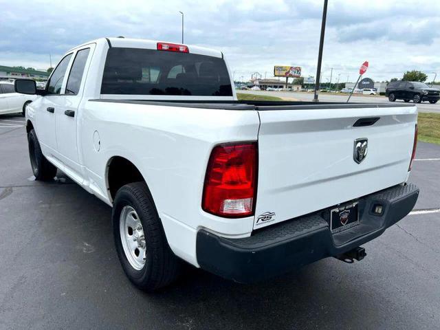 Photo of 2017 Bright White Clearcoat RAM 1500