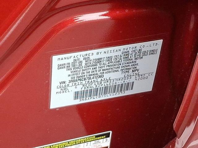 Photo of 2025 Scarlet Ember T Nissan Kicks