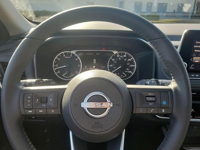 Photo of 2025 Everest White P Nissan Rogue