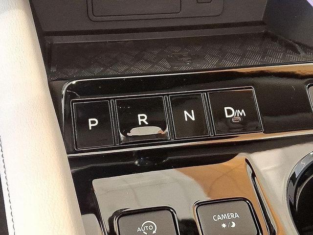 Photo of 2025 Everest White P Nissan Murano
