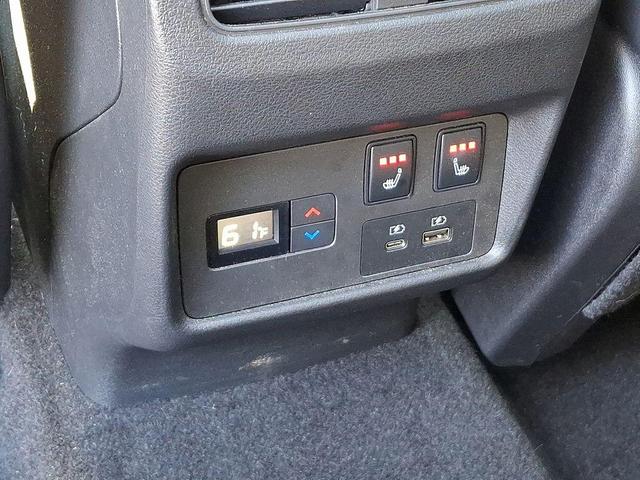 Photo of 2022 Boulder Gray Nissan Rogue