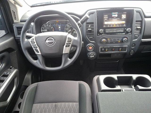 Photo of 2024 Super Black Nissan Titan