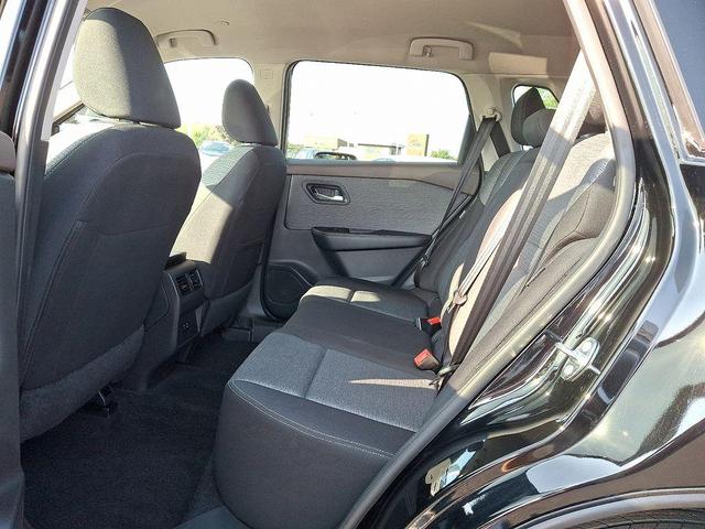 Photo of 2023 Black Nissan Rogue