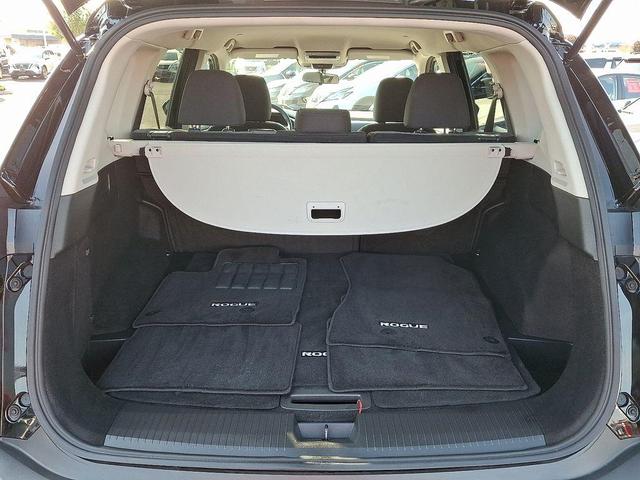 Photo of 2023 Black Nissan Rogue