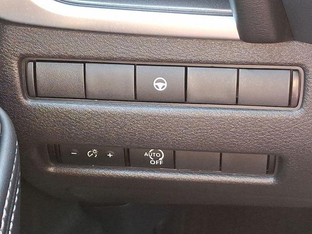 Photo of 2023 Black Nissan Rogue