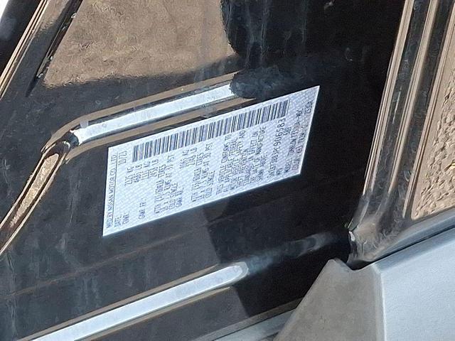 Photo of 2023 Black Nissan Rogue