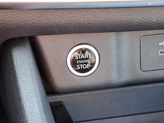 Photo of 2023 Black Nissan Rogue