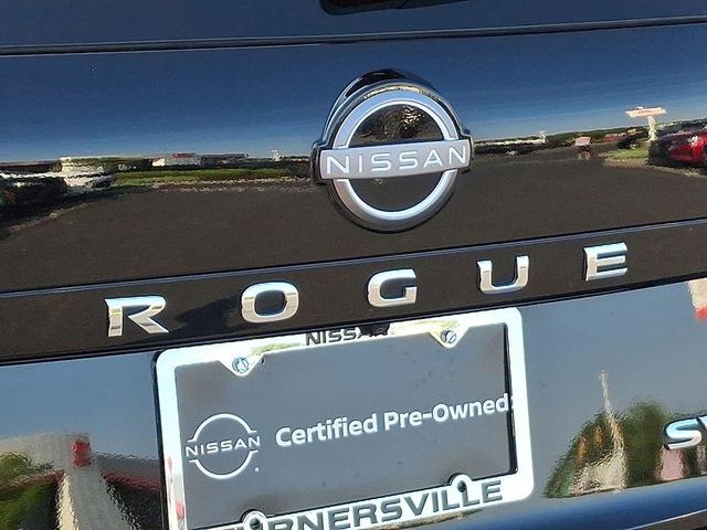 Photo of 2023 Black Nissan Rogue