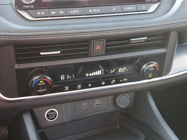 Photo of 2023 Black Nissan Rogue