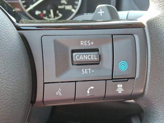 Photo of 2023 Black Nissan Rogue