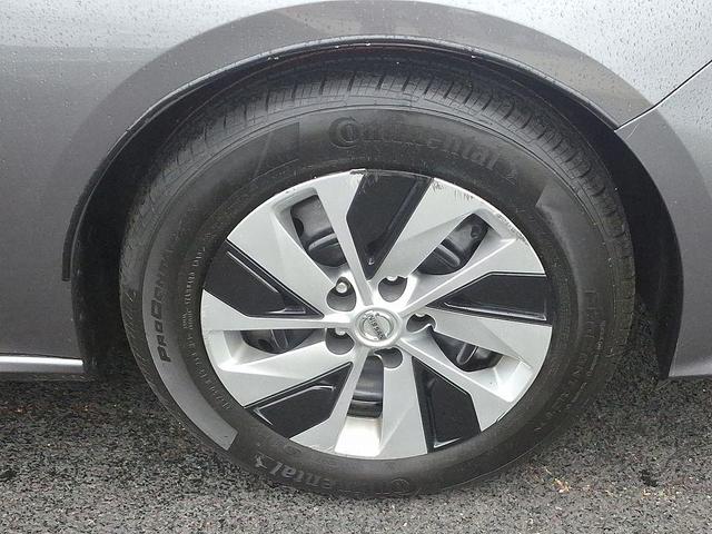 Photo of 2022 Gun Metallic Nissan Altima