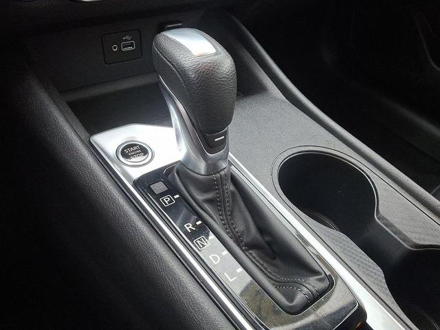 Photo of 2022 Gun Metallic Nissan Altima