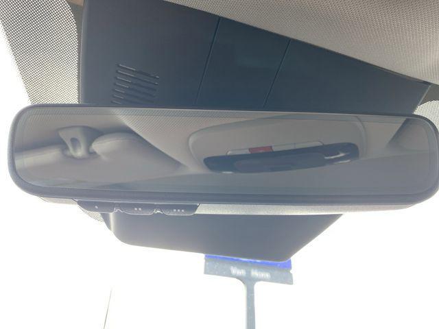 Photo of 2026 Glacial White Pearl Kia Sorento