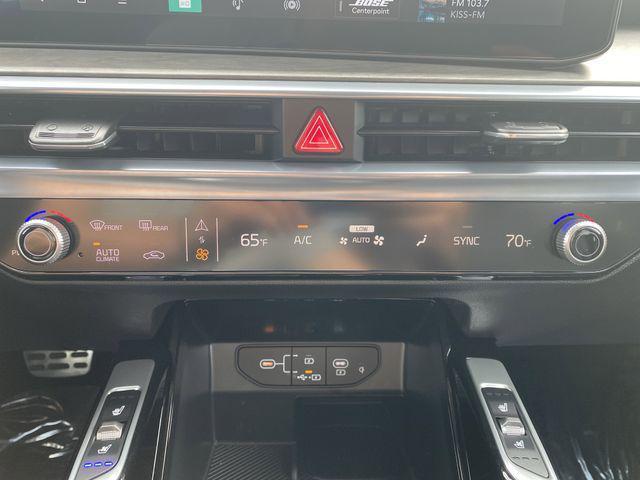 Photo of 2026 Glacial White Pearl Kia Sorento