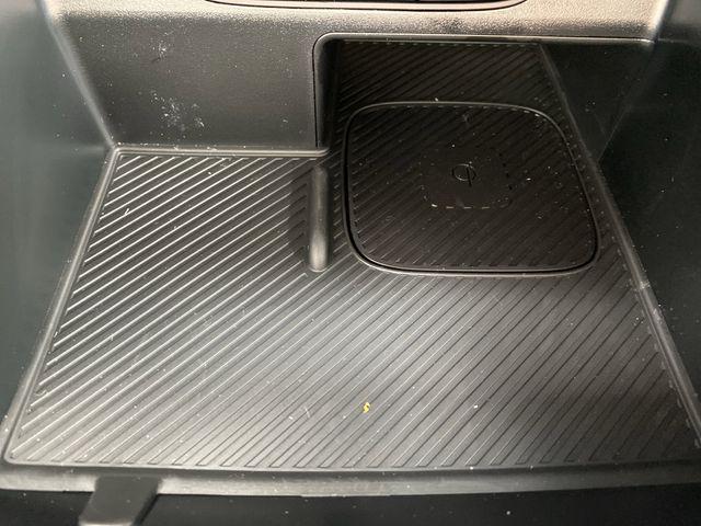 Photo of 2026 Glacial White Pearl Kia Sorento