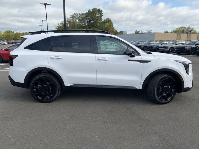 Photo of 2026 Glacial White Pearl Kia Sorento