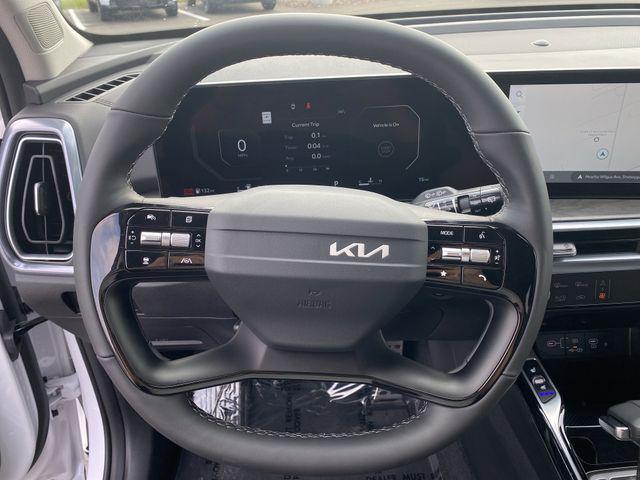 Photo of 2026 Glacial White Pearl Kia Sorento
