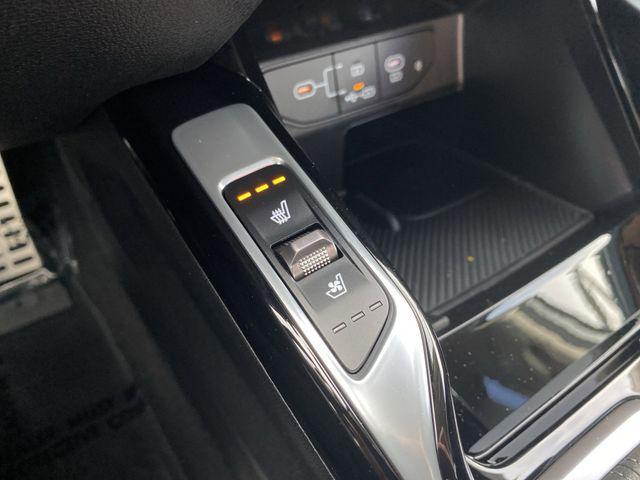 Photo of 2026 Glacial White Pearl Kia Sorento