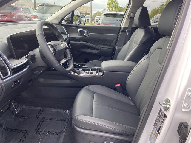 Photo of 2026 Glacial White Pearl Kia Sorento