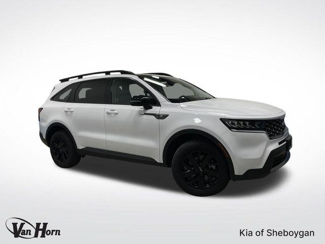 Photo of 2023 Glacial White Pearl Kia Sorento