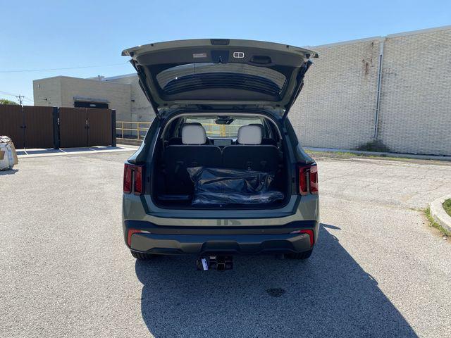 Photo of 2025 Jungle Green Kia Sorento