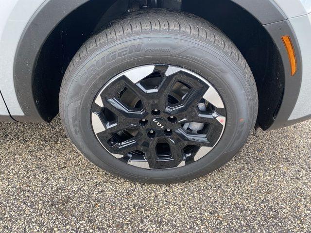 Photo of 2025 Gray Kia Sorento