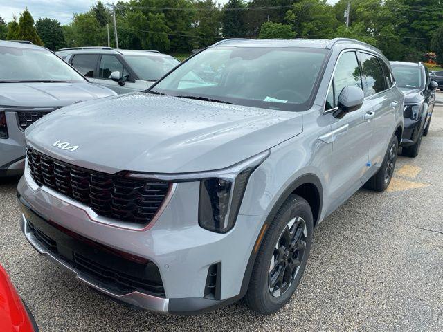 Photo of 2025 Gray Kia Sorento