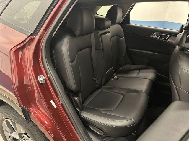 Photo of 2023 Dawning Red Kia Sportage