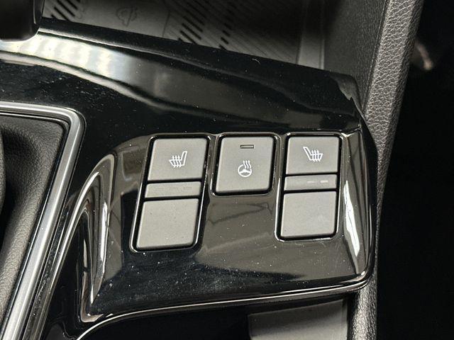 Photo of 2023 Dawning Red Kia Sportage