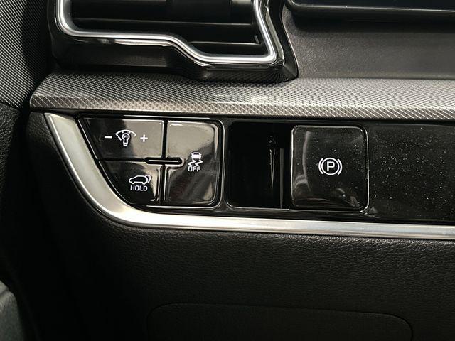 Photo of 2023 Dawning Red Kia Sportage