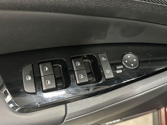 Photo of 2023 Dawning Red Kia Sportage