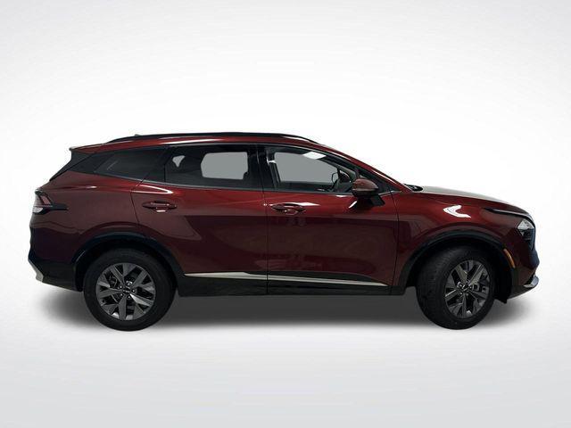 Photo of 2023 Dawning Red Kia Sportage