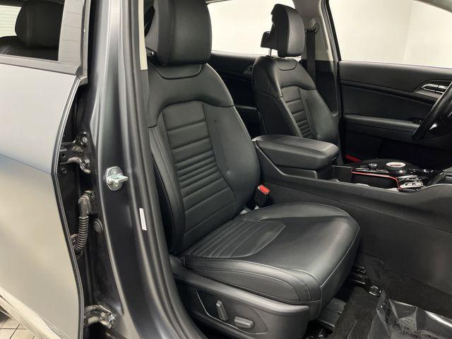 Photo of 2023 Shadow Matte Gray Kia Sportage Hybrid