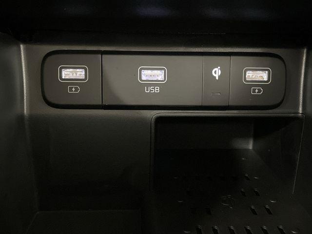 Photo of 2023 Gravity Blue Kia Sorento Plug-In Hybrid