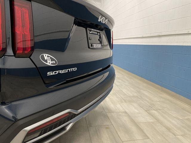 Photo of 2023 Gravity Blue Kia Sorento Plug-In Hybrid