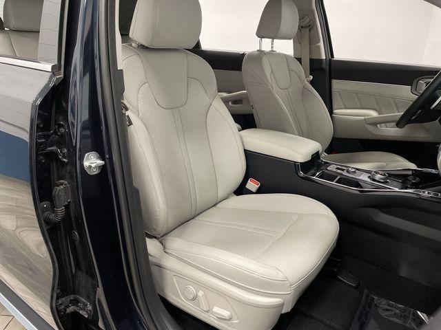 Photo of 2023 Gravity Blue Kia Sorento Plug-In Hybrid