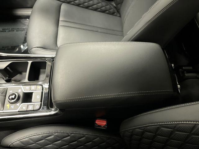 Photo of 2023 Wolf Gray Kia Sorento