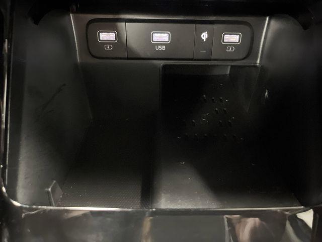 Photo of 2023 Wolf Gray Kia Sorento