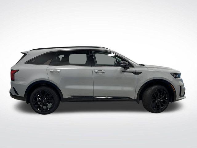 Photo of 2023 Wolf Gray Kia Sorento